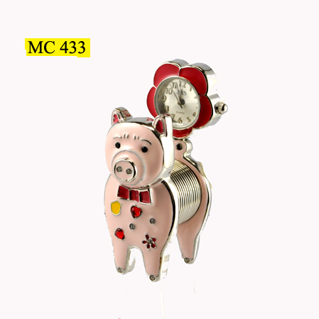 MC-433 Spring Pig Clock $7.50